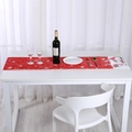 Camino de mesa navideño rojo con copos de nieve blancos y ciervo en mesa blanca - Rojo