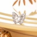 Orecchino a farfalla in argento con zircone a cuore e ali di cristallo scintillanti - Stile Intarsiato con Cuore a Farfalla (A355) / Pezzo Singolo