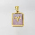 Collana in acciaio dorato con ciondolo Ariete in madreperla rosa e zodiaco - Ariete