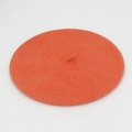 Boina clásica de lana en color naranja coral brillante con diseño minimalista - M (56-58cm) / Naranja Claro