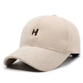 Berretto da baseball in velluto a coste beige con ricamo a lettera H e visiera curva - Beige Chiaro