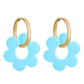 Himmelblaue Acryl-Blütenohrringe mit goldenen Reifen für einen frischen Sommer-Look - Ohrringe (WG-0493)