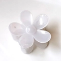 Glossy white flower hair claw clip with pearl finish and golden spring for women - 7cm / Jelly Cream White