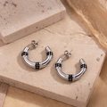 Minimalistische C-vormige roestvrijstalen oorringen met zwarte micro-ingelegde zirkoon - Zwarte Strass Zilver Stijl (ER-535)