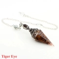 Tigerauge Pendel-Anhänger mit antik-silberner Hohlmuster-Kappe und Metallkette für Damen - Tigerauge