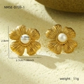 Elegant gold flower earrings with central white pearl inlay for a minimalist luxury look - Gold Brushed Floral Pearl (D739-1)