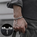 Retro geflochtenes Silberarmband mit Stern- und Schlüsselanhängern am Handgelenk - Stern Mond Kreuz Anhänger