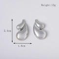 Boucles d'oreilles larmes en laiton argenté au fini lisse, 3,4 cm sur 1,8 cm - Type A Argent