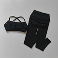 Details zum nahtlosen schwarzen Yoga-Set mit Scrunch-Leggings und Cross-Back-Sport-BH-Design - S / Schwarz