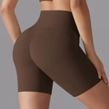 Kaffeebraune High-Waist Yoga-Shorts mit herzförmigen Nähten für den Push-Up-Effekt - S / Kastanienbraun