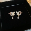 Macro detail of butterfly pearl earrings with zircon water drops on black velvet - Colorful Butterfly Pearl (18#)