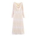 Abito da sera beige con collo a cappuccio, maniche lunghe e motivi di paillettes a onde - S / Bianco latte