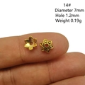 Perle intercalaire fleur dorée de 7mm pour bijoux Hanfu avec trou de 1,2mm - Fleur à Relief à Cinq Pétales (14#)