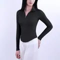 Veste de yoga noire sans couture coupe ajustée avec texture côtelée et zip sportif - S (47.5-52.5 kg) / Hauts / Noir