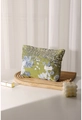 Dettaglio della borsa trucco jacquard floreale oliva con etichetta H&R BAG - Verde