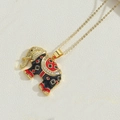 Collana con elefante placcata in oro 14K con smalto e zirconi cubici bianchi lucidi - Elefante nero