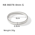 Details des polierten Edelstahlarmbands mit 6cm Innendurchmesser und 0.8cm Bandbreite - 8mm Breiter Silberstil (NB-B6078-8mm-S)