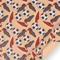 Papier cadeau thème football rose avec motifs ballons et crampons de sport rouges - Série Quotidienne-Motif Thème Football