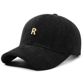Gorra de béisbol gris con diseño de espiga y emblema metálico dorado con letra R - Ajustable / Negro