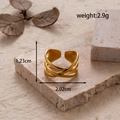 Anello regolabile in acciaio inossidabile dorato con design a X multistrato incrociato - Linee Incrociate (MN487)