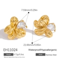 Orecchini a fiore dorati in acciaio inossidabile con pietre e dimensioni incluse - Fiore con Strass Incrostati a Pera (EH11024)