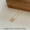 Minimalistische gouden hoefijzer hanger aan slangenketting met verstelbare 41cm lengte - U-vormige Hoefijzer Hanger