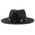 Gros plan sur chapeau de paille noir avec ruban en cuir et rivets en métal argenté - Noir