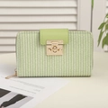 Long portefeuille femme vert clair à texture tissée avec bouton et zip dorés - Vert clair