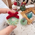 Green handmade Christmas wreath brooch with a red bow and golden beads for winter - Small Light Color Thick Wreath Fridge Magnet / Approx 3.5cm