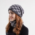 Ensemble d'hiver avec bonnet et écharpe en tricot à damier gris et noir pour femme - Gris