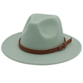 Détail du chapeau fedora vert menthe avec ceinture en cuir marron et boucle dorée - Vert Menthe (Bord Plat Corde Jaune)