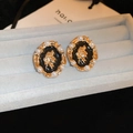 Vintage enamel pearl earrings with gold portrait relief in blue velvet jewelry box - Black Oval Portrait (26#)