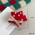 Fermaglio a stella in maglia rossa con perle bianche e fiocco dorato per acconciature natalizie - Pentagramma Rosso