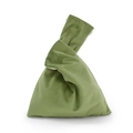 Détail du sac à main en velours vert avec texture douce et doublure intérieure crème - 22*31cm / Vert Cèdre