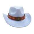 Hellblauer Western-Cowboyhut mit braunem Lederband und bronzener Stierschädelschnalle - Einheitsgröße / Hellblau