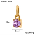 Vista dettagliata di un ciondolo quadrato in zirconia viola 0.8x0.5cm con montatura oro - Viola Scuro/Novembre