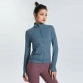 Chaqueta deportiva ajustada de manga larga con cuello alto y agujeros para pulgares para yoga - S / Azul