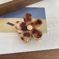 Elegante pinza para el pelo con flor de carey y detalles metálicos dorados - 4# Carey