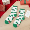 Dikke koraalvlies kerstsokken met feestelijke wit-groene patronen voor warme winters - Eén maat / Groene kerstboom