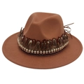 Chapeau fedora en feutre marron à large bord avec bande de plumes et perles de crâne - M (56-58cm) / Khaki (Skull Feather)