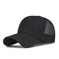 Berretto sportivo nero in mesh traspirante con ricamo Sport e cinturino regolabile - Regolabile / Nero