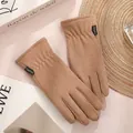 Women's warm touchscreen gloves in camel brown knit with a bow and fashion label - One Size / Women's Black Label Coffee