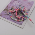 Chaîne en perles macaron colorées avec fermoirs pour téléphones ou masques - 120cm avec fermoir / Couleurs mélangées solides
