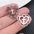 Ciondoli a croce cuore cavo argento antico e lucido per la creazione di gioielli fai da te - Croce Cuore Traforata-19x21mm