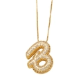 Gouden bubble letter B ketting met zirkonia pavé op een verfijnde box-ketting - Letter B