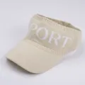 Beige gebreide sportklep met SPORT-belettering en brede rand voor zonbescherming - Eén maat / Beige