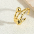 Detalle de anillo de doble capa chapado en oro de 14K con textura de cuerda y bolas - Anillo de Cuentas de Doble Capa