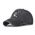 Gewaschene schwarze Vintage Baseballkappe mit weißer Chihuahua-Hunde-Stickerei - Verstellbar / Schwarz