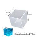 Vista dettagliata dello stampo a cubo in silicone trasparente con misura di 2 cm - Cubo da 2cm