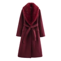 Elegant long wool coat in burgundy with matching faux fur collar and waist belt - XS / Burgundy